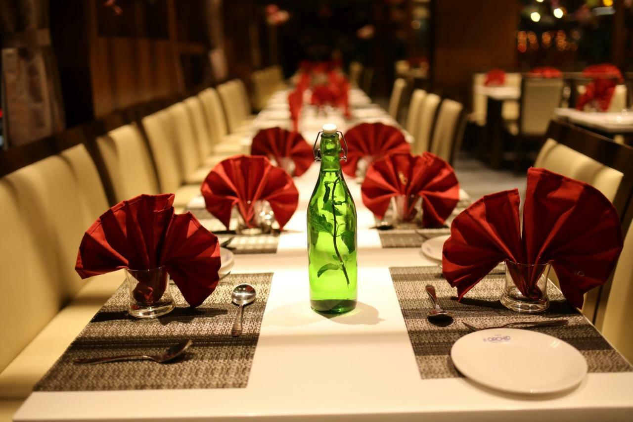 Hotel Avaante Ahmedabad Formerly Known As The Orchid Hotel ภายนอก รูปภาพ