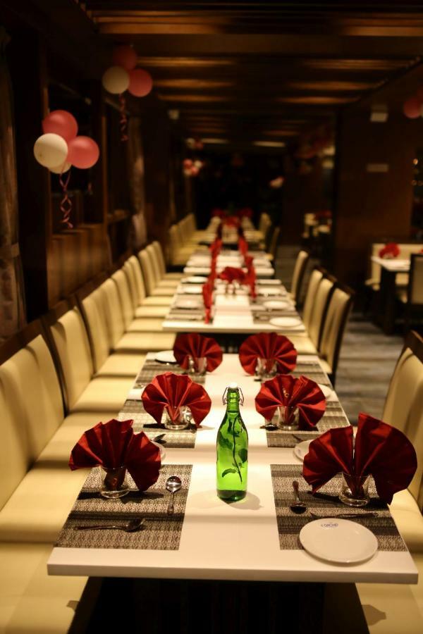 Hotel Avaante Ahmedabad Formerly Known As The Orchid Hotel ภายนอก รูปภาพ
