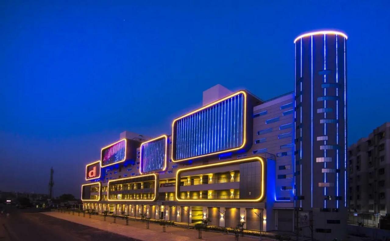 Hotel Avaante Ahmedabad Formerly Known As The Orchid Hotel ภายนอก รูปภาพ
