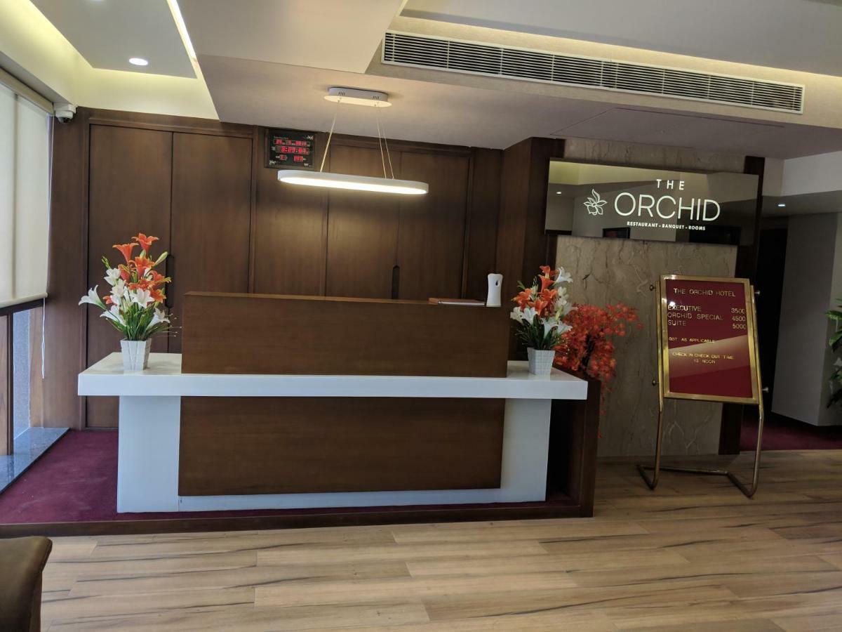 Hotel Avaante Ahmedabad Formerly Known As The Orchid Hotel ภายนอก รูปภาพ